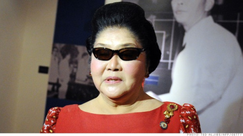Imelda Marcos recibe una insólita condena de cárcel por corrupción. Imelda Marcos recibe una insólita condena de cárcel por corrupción.
