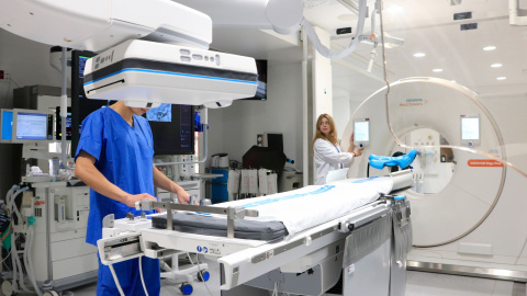 Equipament tecnològic per diagnosticar i tractar els pacients amb ictus en una única sala, en el projecte One Step Ictus de Vall d'Hebron Equipament tecnològic per diagnosticar i tractar els pacients amb ictus en una única sala, en el projecte One Step Ictus de Vall d'Hebron