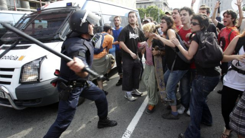 No se podrán difundir imágenes de la policía cuando estas supongan "peligro", pero si lo supone o no lo decidirán los propios agentes. REUTERS No se podrán difundir imágenes de la policía cuando estas supongan "peligro", pero si lo supone o no lo decidirán los propios agentes. REUTERS