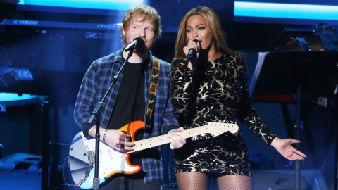 Ed Sheeran y Beyoncé durante su actuación en el festival Global Citizen Mandela 100/EFE Ed Sheeran y Beyoncé durante su actuación en el festival Global Citizen Mandela 100/EFE