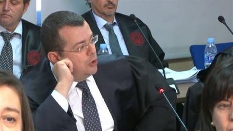 Manuel Gonzales Peeters, abogado de Diego Torres, durante el juicio este martes Manuel Gonzales Peeters, abogado de Diego Torres, durante el juicio este martes