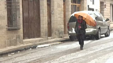 El Pirineo catalán y el oscense se llevan la peor parte del temporal de nieve El Pirineo catalán y el oscense se llevan la peor parte del temporal de nieve