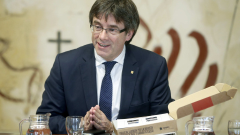 El presidente de la Generalitat, Carles Puigdemont, durante la reunión semanal del Govern. EFE/Andreu Dalmau El presidente de la Generalitat, Carles Puigdemont, durante la reunión semanal del Govern. EFE/Andreu Dalmau