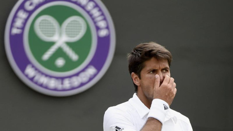 El tenista español Fernando Verdasco lamenta perder un punto ante el suizo Stan Wawrinka. /EFE El tenista español Fernando Verdasco lamenta perder un punto ante el suizo Stan Wawrinka. /EFE
