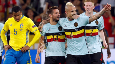 Nainggolan celebra su gol a Suecia en la Eurocopa. REUTERS/Yves Herman Nainggolan celebra su gol a Suecia en la Eurocopa. REUTERS/Yves Herman