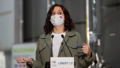 La presidenta de la Comunidad de Madrid y candidata a la reelección, Isabel Díaz Ayuso, interviene en una rueda de prensa convocada durante su visita a Villarejo de Salvanés, a 29 de abril de 2021, en Villarejo de Salvanés, Madrid, (España) La presidenta de la Comunidad de Madrid y candidata a la reelección, Isabel Díaz Ayuso, interviene en una rueda de prensa convocada durante su visita a Villarejo de Salvanés, a 29 de abril de 2021, en Villarejo de Salvanés, Madrid, (España)