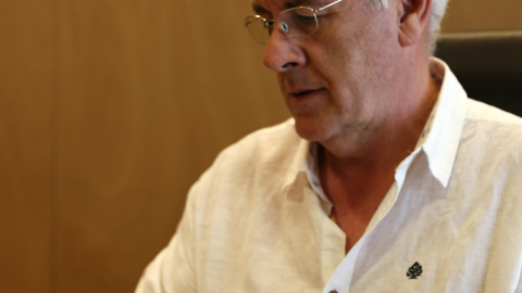 El coordinador federal de Izquierda Unida, Cayo Lara, durante la entrevista.- JAIRO VARGAS El coordinador federal de Izquierda Unida, Cayo Lara, durante la entrevista.- JAIRO VARGAS