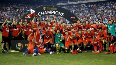 La selección de Chile, tras ganar la Copa América. EFE La selección de Chile, tras ganar la Copa América. EFE