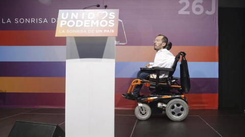 El secretario de Organización de Podemos, Pablo Echenique, durante su comparecencia posterior a la reunión que el Consejo de Coordinación del partido. / EFE El secretario de Organización de Podemos, Pablo Echenique, durante su comparecencia posterior a la reunión que el Consejo de Coordinación del partido. / EFE