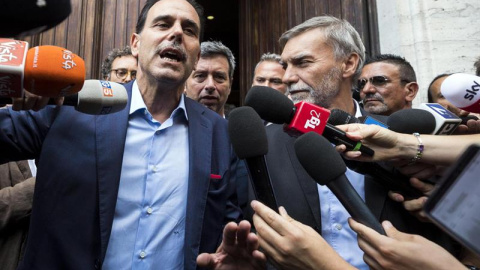 23/08/2019.- Los miembros del Partido Demócrata italiano, Andrea Marcucci, Andrea Orlando y Graziano Delrio, tras reunirse con los representantes del M5S el pasado viernes. EFE/EPA/Angelo Carconi 23/08/2019.- Los miembros del Partido Demócrata italiano, Andrea Marcucci, Andrea Orlando y Graziano Delrio, tras reunirse con los representantes del M5S el pasado viernes. EFE/EPA/Angelo Carconi