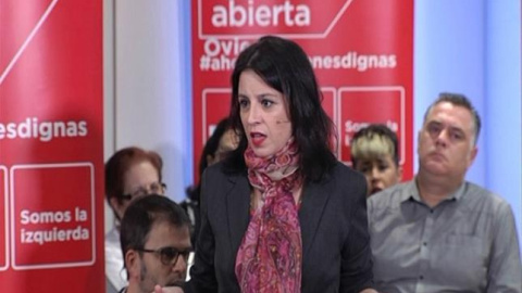 Lastra defiende la necesidad de que la banca "eche una mano" para salvar las pensiones Lastra defiende la necesidad de que la banca "eche una mano" para salvar las pensiones