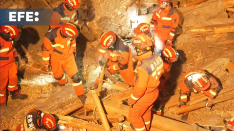 Al menos 111 muertos en un terremoto en el noroeste de China Al menos 111 muertos en un terremoto en el noroeste de China