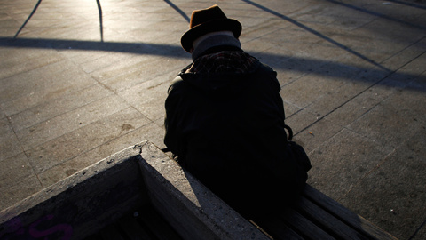 Las muertes por suicidio se colocan muy por encima de quienes perdieron la vida en accidente de tráfico. REUTERS Las muertes por suicidio se colocan muy por encima de quienes perdieron la vida en accidente de tráfico. REUTERS