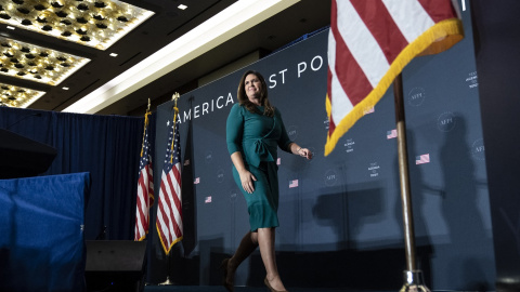 La ex responsable de prensa de la Casa Blanca Sarah Huckabee Sanders, ganadora de las elecciones a gobernadora en el estado de Arkansas. AFP/Drew Angerer/Getty Images La ex responsable de prensa de la Casa Blanca Sarah Huckabee Sanders, ganadora de las elecciones a gobernadora en el estado de Arkansas. AFP/Drew Angerer/Getty Images