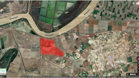 Vista aérea donde se señaliza en rojo el espacio en el que se ubicará el proyecto | Google Maps Vista aérea donde se señaliza en rojo el espacio en el que se ubicará el proyecto | Google Maps