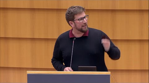 El eurodiputado de Anticapitalistas, Miguel Urbán, sobre la crisis migratoria: "El enésimo ejercicio de chantaje de Marruecos para comprar el silencio cómplice ante la ocupación ilegal del Sáhara" El eurodiputado de Anticapitalistas, Miguel Urbán, sobre la crisis migratoria: "El enésimo ejercicio de chantaje de Marruecos para comprar el silencio cómplice ante la ocupación ilegal del Sáhara"