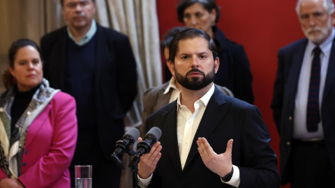 17/8/23 Boric, este miércoles 16 de agosto en el Palacio de la Moneda con miembros de su nuevo Gobierno. 17/8/23 Boric, este miércoles 16 de agosto en el Palacio de la Moneda con miembros de su nuevo Gobierno.