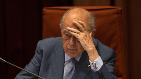 Jordi Pujol, en un momento de su intervención en la comisión de investigación celebrada en el Parlament de Catalunya. EFE Jordi Pujol, en un momento de su intervención en la comisión de investigación celebrada en el Parlament de Catalunya. EFE