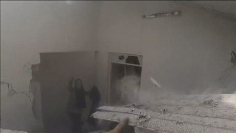 Varios niÃ±os rescatados tras el Ãºltimo bombardeo de Damasco sobre la ciudad rebelde de Guta