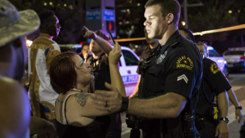Imagen de la protesta contra la violencia policial en Dallas./ AFP Imagen de la protesta contra la violencia policial en Dallas./ AFP