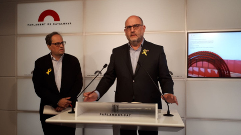 Els diputats de JxCat Quim Torra i Eduard Pujol, en compareixença al Parlament aquest divendres. JxCat. Els diputats de JxCat Quim Torra i Eduard Pujol, en compareixença al Parlament aquest divendres. JxCat.