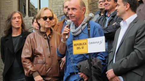 Lluis Llach junto a Alfred Bosch. Lluis Llach junto a Alfred Bosch.
