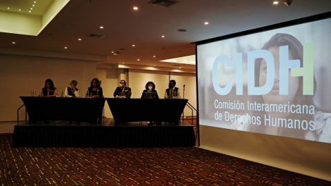 Imagen de la rueda de prensa en Bogotá de los representantes de la Comisión Interamericana de Derechos Humanos (CIDH) de visita en Colombia. REUTERS/Nathalia Angarita Imagen de la rueda de prensa en Bogotá de los representantes de la Comisión Interamericana de Derechos Humanos (CIDH) de visita en Colombia. REUTERS/Nathalia Angarita