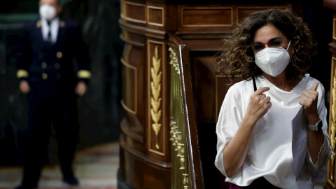 La ministra de Hacienda y Función Pública, María Jesús Montero, tras su intervención en la segunda jornada de debates de las siete enmiendas a la totalidad del proyecto de Ley de Presupuestos Generales del Estado para 2022, este jueves en e La ministra de Hacienda y Función Pública, María Jesús Montero, tras su intervención en la segunda jornada de debates de las siete enmiendas a la totalidad del proyecto de Ley de Presupuestos Generales del Estado para 2022, este jueves en e
