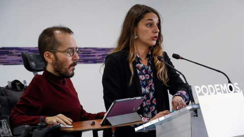 Los portavoces de Podemos Pablo Echenique y Noelia Vera comparecen en rueda de prensa tras el Consejo de Coordinación de la formación, hoy en la sede del partido, en Madrid. EFE/Emilio Naranjo Los portavoces de Podemos Pablo Echenique y Noelia Vera comparecen en rueda de prensa tras el Consejo de Coordinación de la formación, hoy en la sede del partido, en Madrid. EFE/Emilio Naranjo