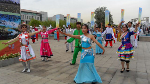 Ceremonia de recibimiento en Duhuang. G. H.