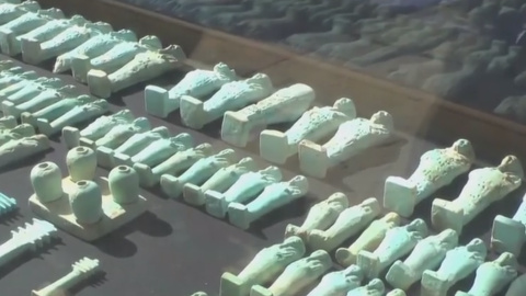 Arqueólogos encuentran en una necrópolis egipcia una colección de 1.000 estatuillas en perfecto estado. / Europa Press Arqueólogos encuentran en una necrópolis egipcia una colección de 1.000 estatuillas en perfecto estado. / Europa Press