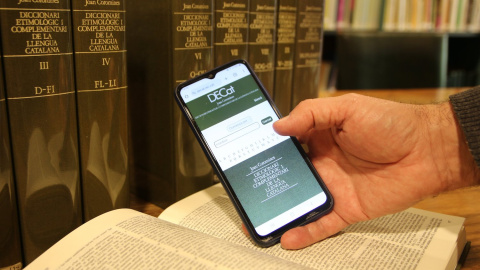 El diccionari etimològic de Joan Coromines ja es pot consultar en línia El diccionari etimològic de Joan Coromines ja es pot consultar en línia