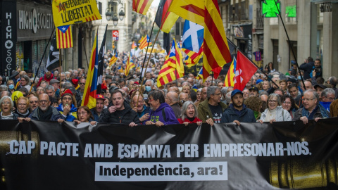 manifestación de la ANC contra la reforma del Código Penal, en la Pla de Palau, a 6 de diciembre de 2022, en Barcelona, Catalunya. manifestación de la ANC contra la reforma del Código Penal, en la Pla de Palau, a 6 de diciembre de 2022, en Barcelona, Catalunya.