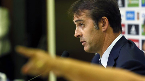 El entrenador guipuzcoano Julen Lopetegui durante su presentación como nuevo seleccionador español.- EFE El entrenador guipuzcoano Julen Lopetegui durante su presentación como nuevo seleccionador español.- EFE