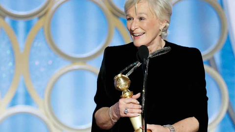 Glenn Close. al recibir su globo de oro. REUTERS Glenn Close. al recibir su globo de oro. REUTERS