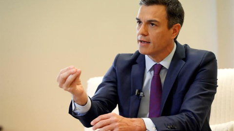 El presidente del Gobierno, Pedro Sánchez, durante la entrevista con la Agencia Efe en el Palacio de La Moncloa. /EFE El presidente del Gobierno, Pedro Sánchez, durante la entrevista con la Agencia Efe en el Palacio de La Moncloa. /EFE