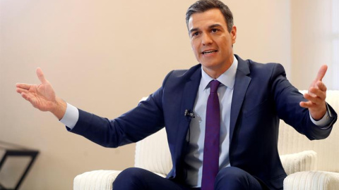 El presidente del Gobierno, Pedro Sánchez, durante la entrevista con la Agencia Efe en el Palacio de La Moncloa. /EFE El presidente del Gobierno, Pedro Sánchez, durante la entrevista con la Agencia Efe en el Palacio de La Moncloa. /EFE