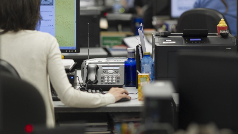 Las mujeres representan el 45,8% de las plantillas medias de las empresas que conforman el Ibex 35, pero solo el 19,5% de los consejos de administración. EUROPA PRESS Las mujeres representan el 45,8% de las plantillas medias de las empresas que conforman el Ibex 35, pero solo el 19,5% de los consejos de administración. EUROPA PRESS