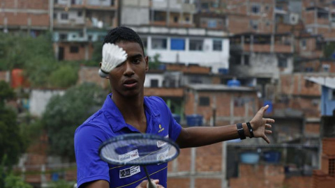El brasileño Ygor Coelho de Oliveira se convierte en el primer jugador de bádminton de este país en clasificarse para unos Juegos Olímpicos por méritos propios, algo que adquiere la magnitud de una proeza al tener en cuenta que aprendió est