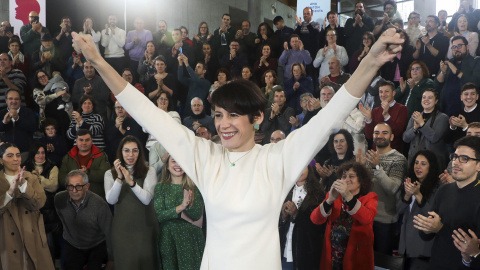 Ana Pontón, al acabar el mitin celebrado este viernes en Santiago Xoán Rey. Ana Pontón, al acabar el mitin celebrado este viernes en Santiago Xoán Rey.