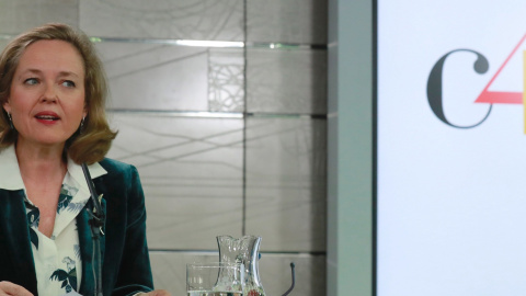 La ministra de Economía, Nadia Calviño, durante la rueda de prensa posterior a la reunión del Consejo de Ministros. EFE/Ángel Díaz La ministra de Economía, Nadia Calviño, durante la rueda de prensa posterior a la reunión del Consejo de Ministros. EFE/Ángel Díaz