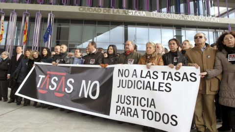 Una protesta contra las tasas judiciales. Una protesta contra las tasas judiciales.