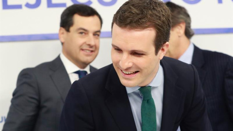 El presidente del PP, Pablo Casado, junto al candidato del PP a la Junta, Juanma Moreno. - EFE El presidente del PP, Pablo Casado, junto al candidato del PP a la Junta, Juanma Moreno. - EFE