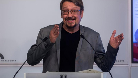 El líder de los comunes, Xavier Domènech, informa en rueda de prensa que ha reiterado hoy ante el presidente del Parlament, Roger Torrent, el 'no' de su grupo a la candidatura de Jordi Sánchez, y ha apreciado en Junts per Catalunya y ERC un El líder de los comunes, Xavier Domènech, informa en rueda de prensa que ha reiterado hoy ante el presidente del Parlament, Roger Torrent, el 'no' de su grupo a la candidatura de Jordi Sánchez, y ha apreciado en Junts per Catalunya y ERC un