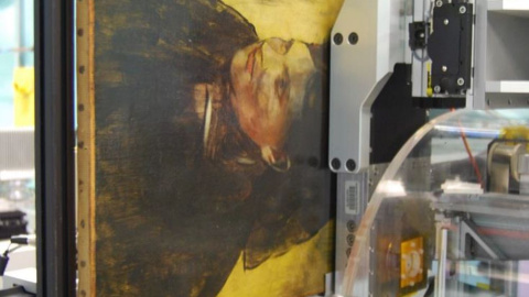 El cuadro de Degas dispuesto en el dispositivo que ha revelado su imagen oculta. DAVID THURROWGOOD El cuadro de Degas dispuesto en el dispositivo que ha revelado su imagen oculta. DAVID THURROWGOOD