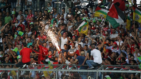 Una de las gradas durante el partido. - AFP