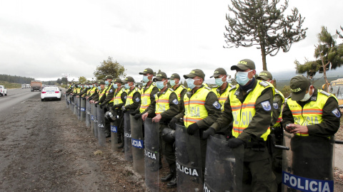 Las autoridades ecuatorianas decretaron la alerta amarilla este viernes. El Instituto Geofísico indicó que a las 17.21 de la tarde (hora local) se registraron varios sismos que duraron hasta las 18.06. El mayor de ellos ocurrió a las 17.23 