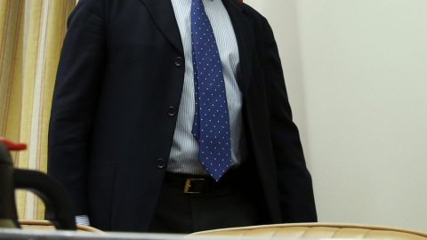 El secretario de Estado de Infraestructuras, Julio Gómez-Pomar, a su llegada ante la Comisión de Fomento del Congreso de los Diputados, donde ha presentado los presupuestos de 2016. EFE/Sergio Barrenechea El secretario de Estado de Infraestructuras, Julio Gómez-Pomar, a su llegada ante la Comisión de Fomento del Congreso de los Diputados, donde ha presentado los presupuestos de 2016. EFE/Sergio Barrenechea