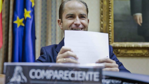 El secretario de Estado de Empleo, Juan Pablo Riesgo, detalla las principales líneas del proyecto de ley de presupuestos para el próximo año durante su comparecencia hoy ante la comisión de Presupuestos del Congreso. EFE/Emilio Naranjo El secretario de Estado de Empleo, Juan Pablo Riesgo, detalla las principales líneas del proyecto de ley de presupuestos para el próximo año durante su comparecencia hoy ante la comisión de Presupuestos del Congreso. EFE/Emilio Naranjo