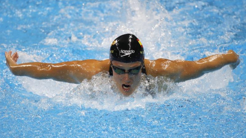Mireia Belmonte nadando a mariposa en Río 2016./EFE